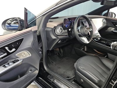 MERCEDES-BENZ EQE - 10