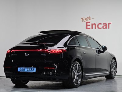 MERCEDES-BENZ EQE - 3