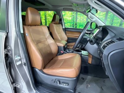 TOYOTA LAND CRUISER PRADO - 8