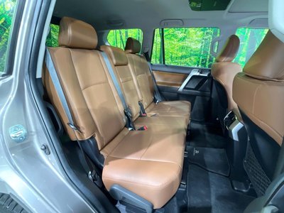 TOYOTA LAND CRUISER PRADO - 9