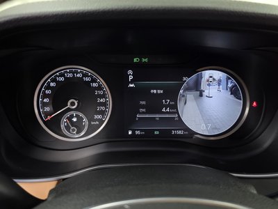 صورة مصغرة 11 لـ 2023 Genesis G70