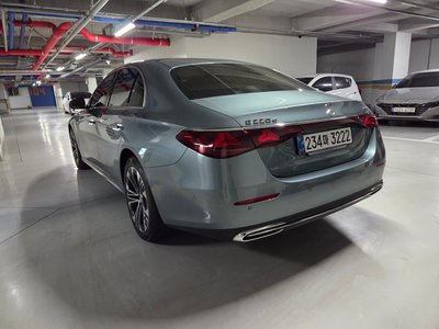 MERCEDES-BENZ E-CLASS - 8