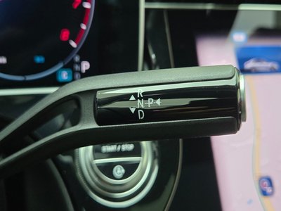 2025 Mercedes-BENZ E-CLASS — миниатюра 19