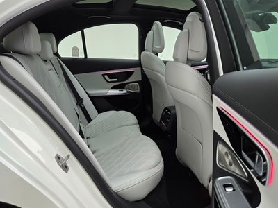 صورة 10 لـ 2025 Mercedes-BENZ E-CLASS