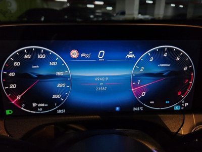 MERCEDES-BENZ E-CLASS - 3