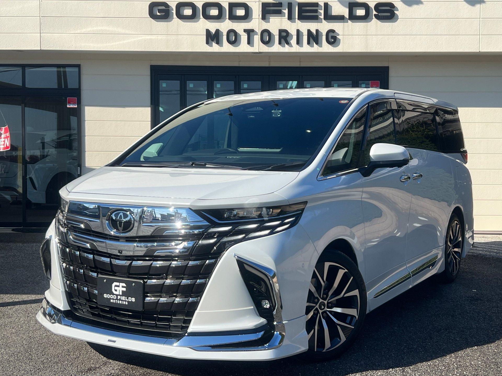 TOYOTA ALPHARD - View 1