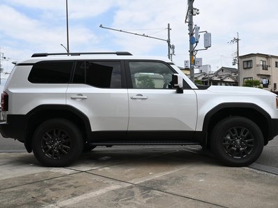 TOYOTA LAND CRUISER 250 - 7