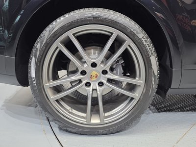 PORSCHE CAYENNE - 8
