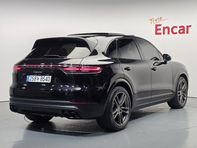 PORSCHE CAYENNE - 3