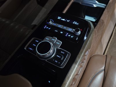 2021 Genesis G90 缩略图 24