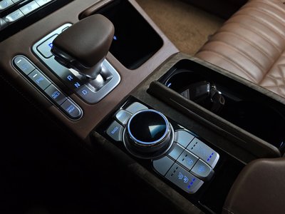 2021 Genesis G90 缩略图 12