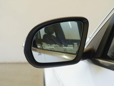 MERCEDES-BENZ GLC - 6