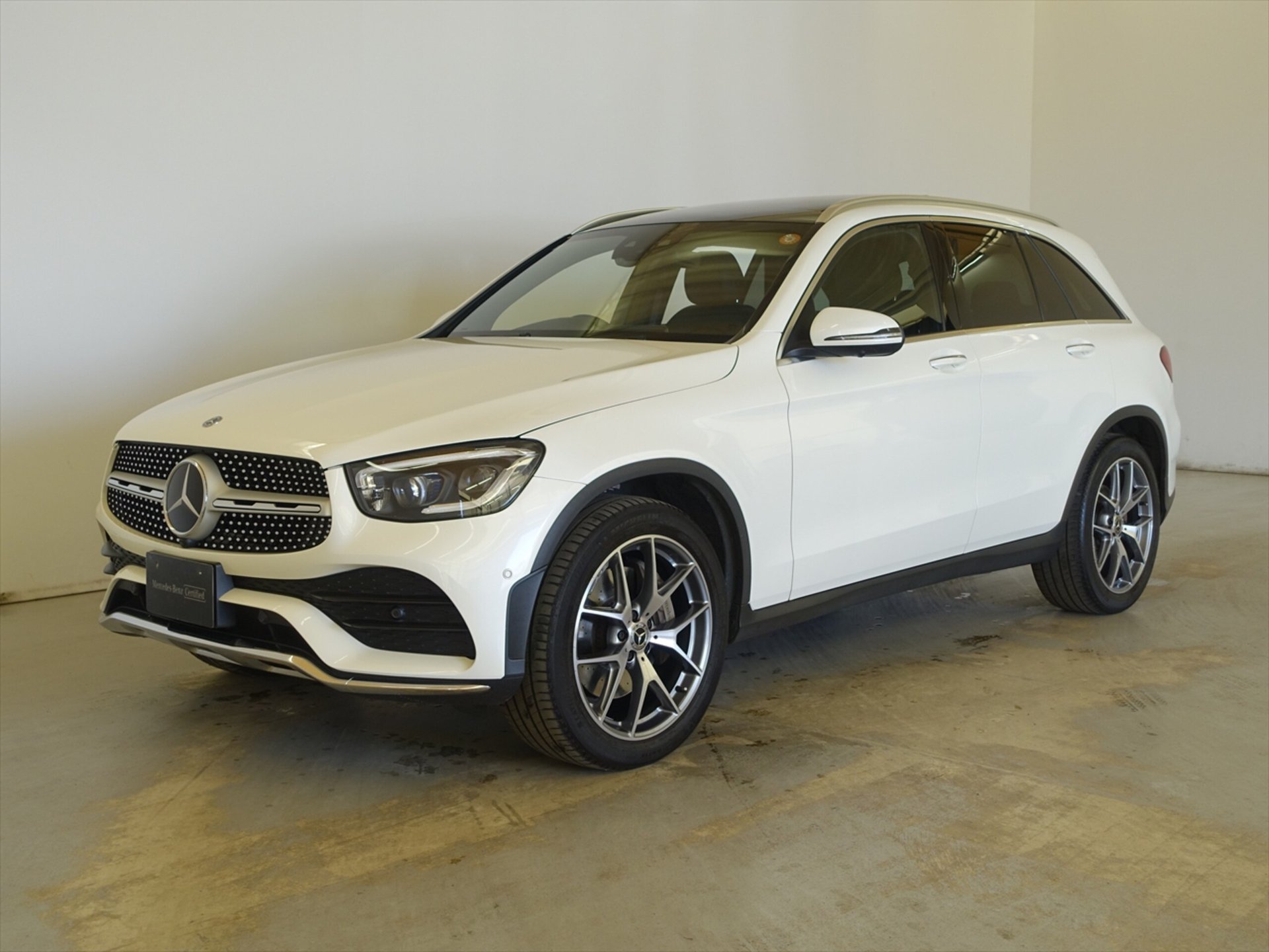 MERCEDES-BENZ GLC - View 1