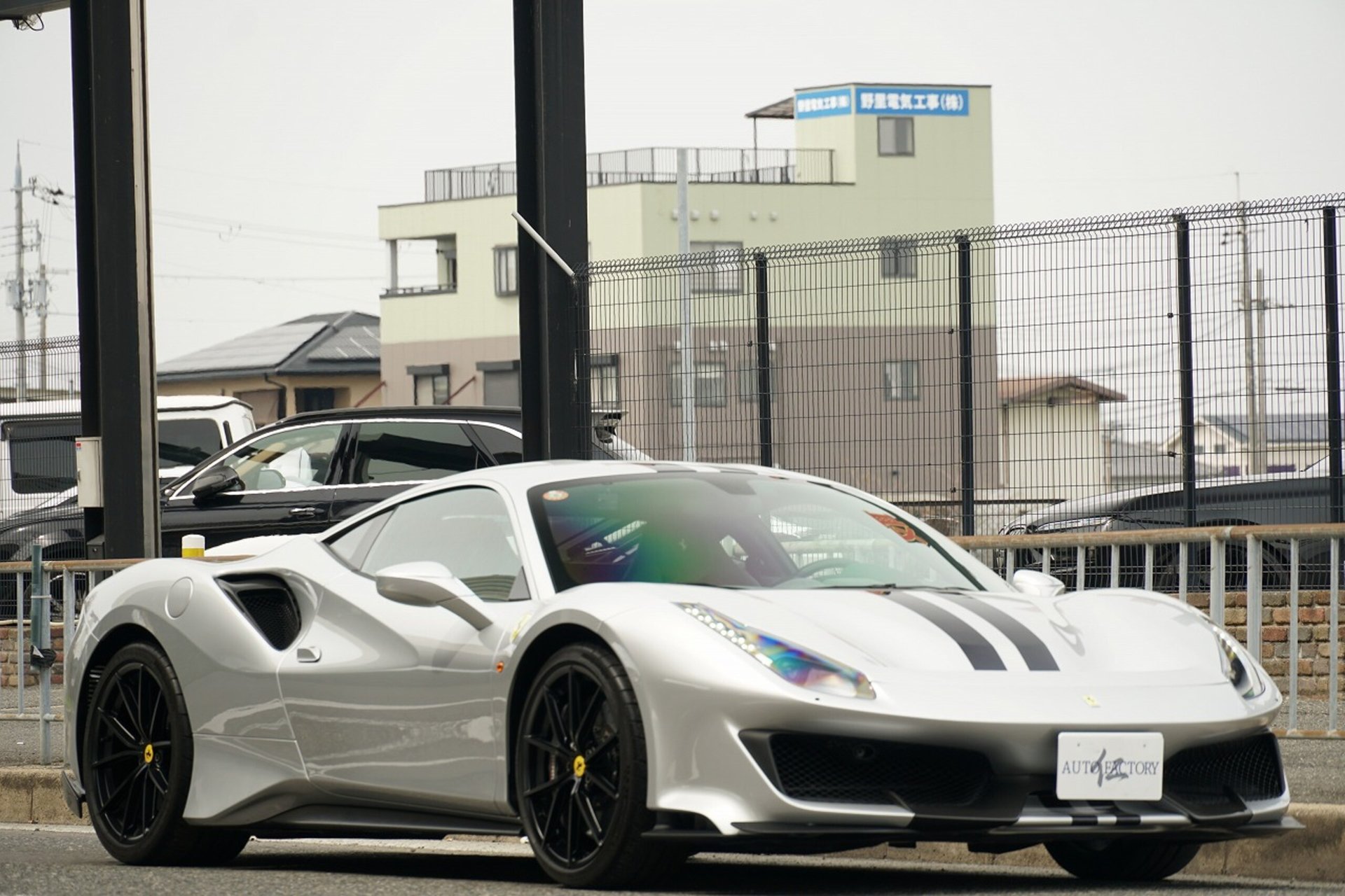 FERRARI 488 PISTA - View 1