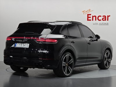 PORSCHE CAYENNE - 4