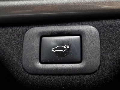 2025 Lexus ES thumbnail 36