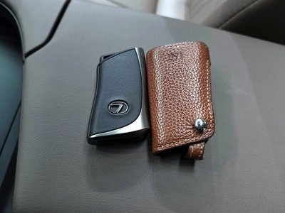 2025 Lexus ES thumbnail 37