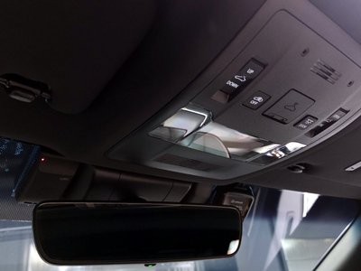 2025 Lexus ES thumbnail 23