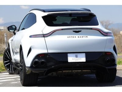 ASTON MARTIN DBX - 2