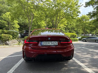 2024 BMW 3 SERIES photo 4