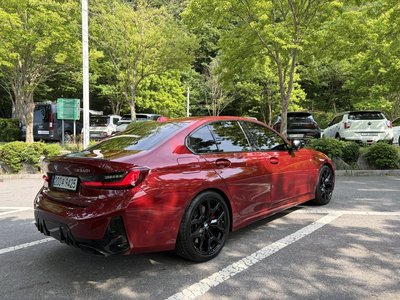 2024 BMW 3 SERIES photo 3