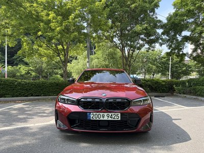 2024 BMW 3 SERIES photo 2