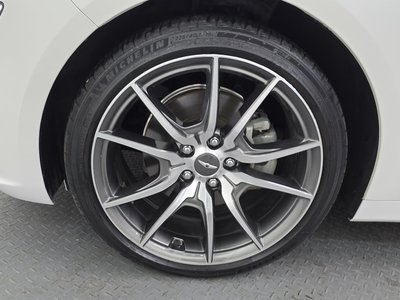 2021 Genesis THE NEW G70 photo 6