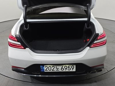 صورة مصغرة 20 لـ 2021 Genesis THE NEW G70