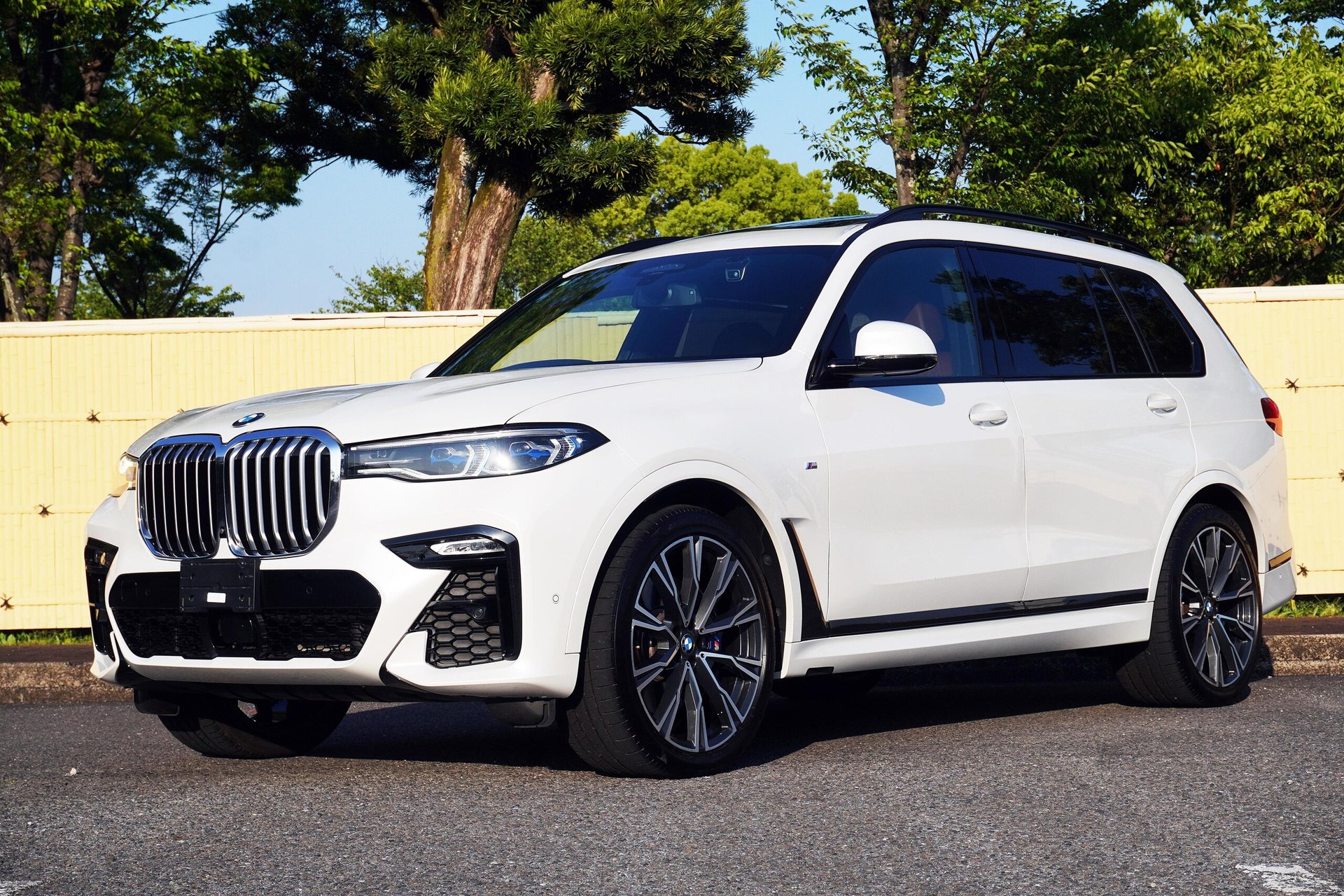 BMW X7 - View 1