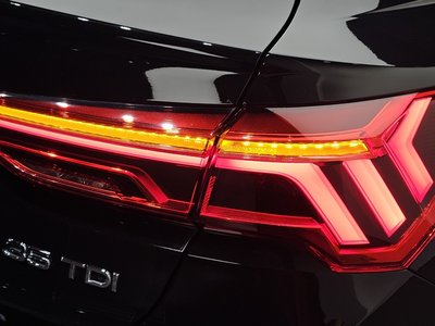2022 AUDI Q3 — фото 10