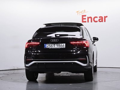 2022 AUDI Q3 — фото 4