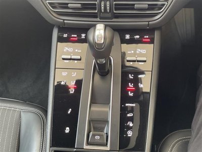 صورة مصغرة 13 لـ 2023 Porsche MACAN