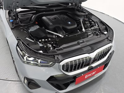 BMW 5 SERIES - 7