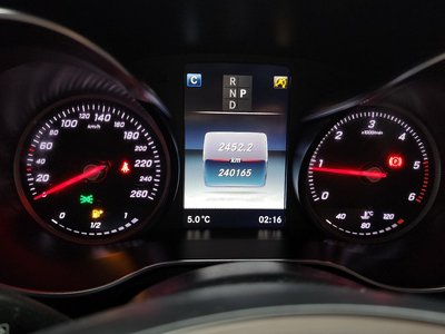 MERCEDES-BENZ GLC - 8