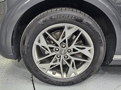 صورة 6 لـ 2021 Genesis GV70