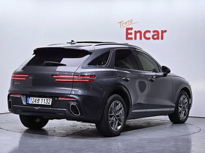 صورة 3 لـ 2021 Genesis GV70