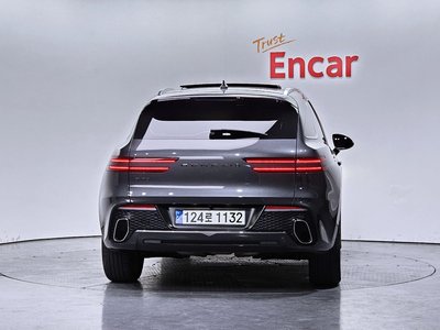 صورة 4 لـ 2021 Genesis GV70