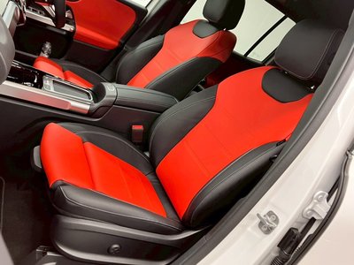 MERCEDES-BENZ GLB - 4