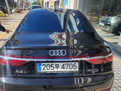 AUDI A8 - 5
