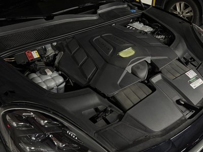صورة 7 لـ 2022 Porsche CAYENNE