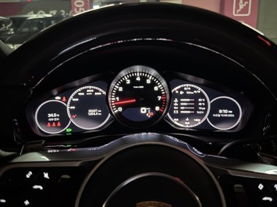 صورة 8 لـ 2022 Porsche CAYENNE