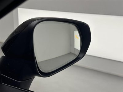 2023 Lexus NX — миниатюра 13