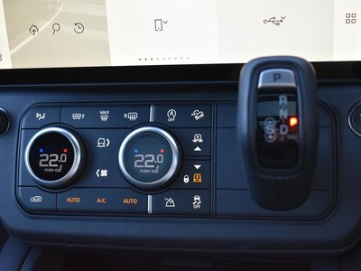 2025 LAND Rover DEFENDER 缩略图 29