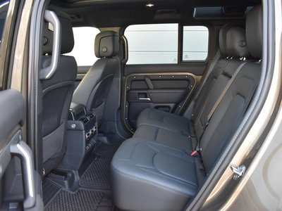 2025 LAND Rover DEFENDER 缩略图 17