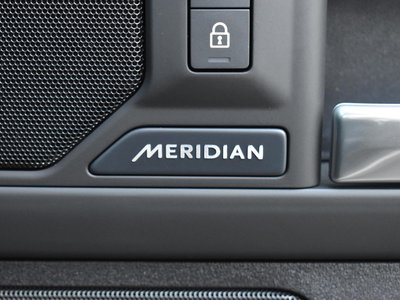 2025 LAND Rover DEFENDER 缩略图 26