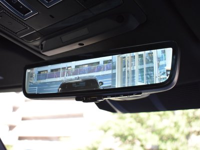2025 LAND Rover DEFENDER 缩略图 27