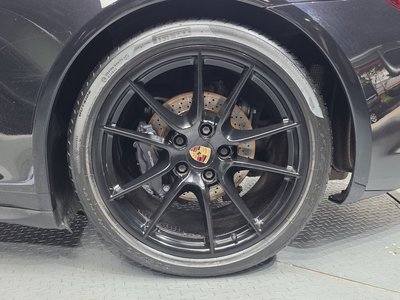 PORSCHE 911 - 8