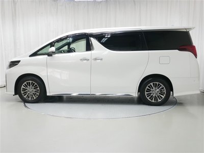 2022 Toyota ALPHARD — фото 2