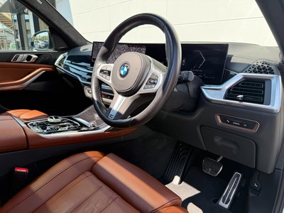 BMW X7 - 7