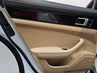 صورة مصغرة 15 لـ 2019 Porsche PANAMERA